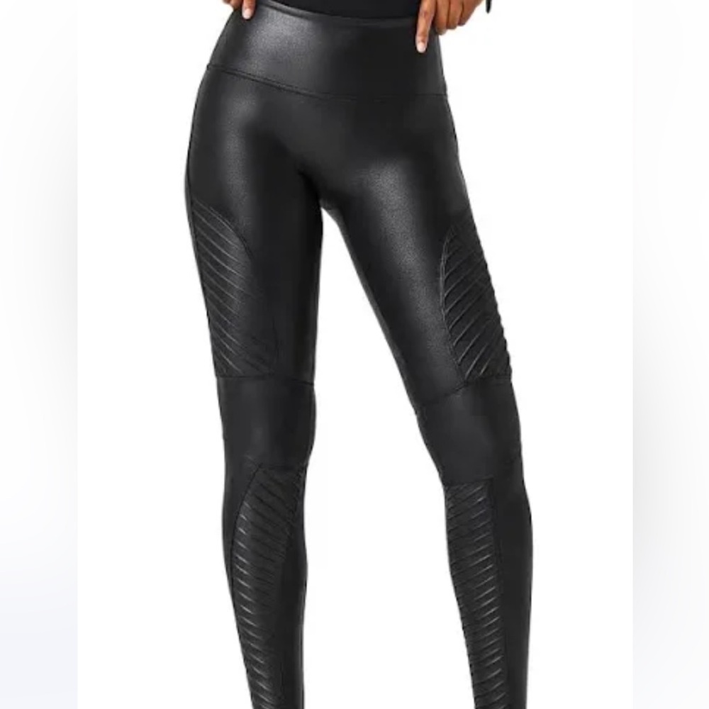 Spanx black sheen size M Moto legging